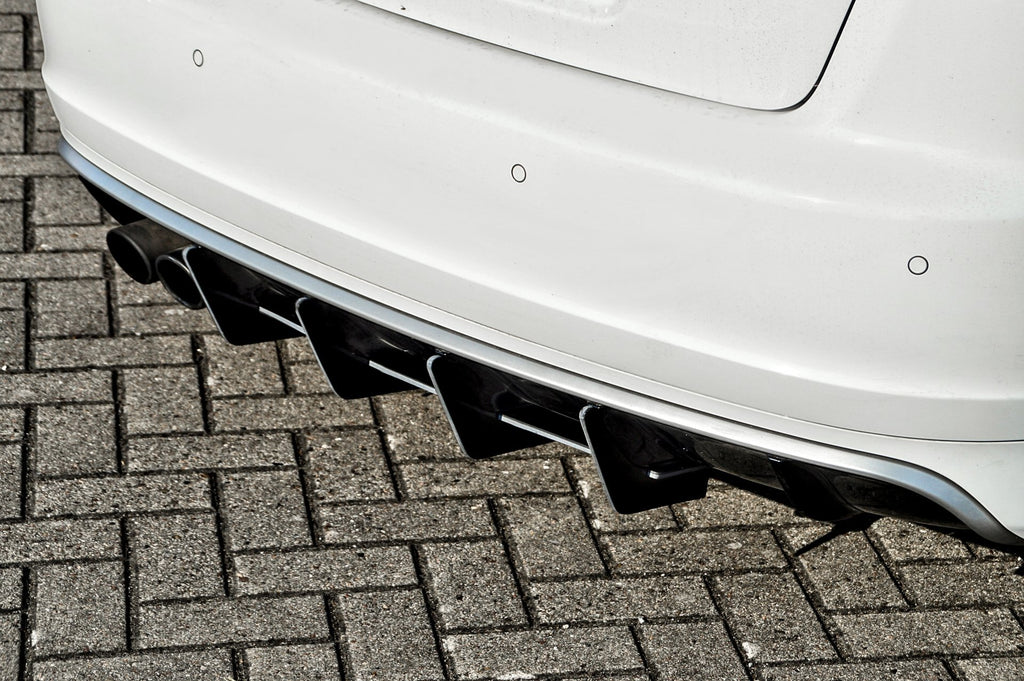 gefräster Heckansatz mit Finnen für Audi RS3 8PA Bj. 2011-2012 - Ingo Noak Tuning