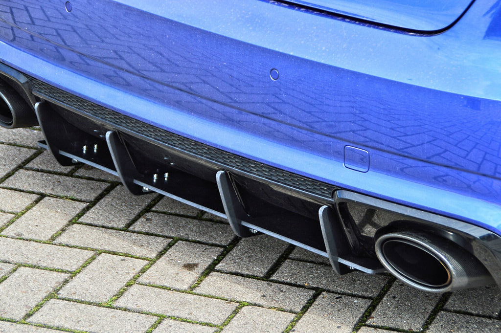 Heckansatz Heckeinsatz Diffusor Heckeinsatz für Audi RS3 8V Sportback - Ingo Noak Tuning