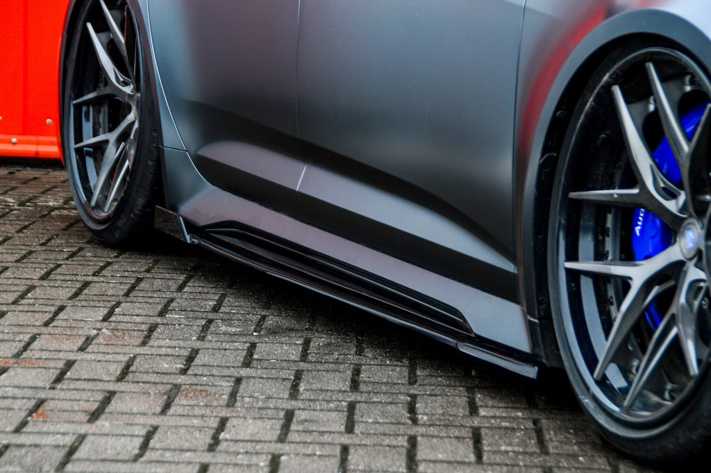 Cup Seitenschweller mit Wing hinten für Audi RS7 C8 Bj .ab.2019- - Ingo Noak Tuning