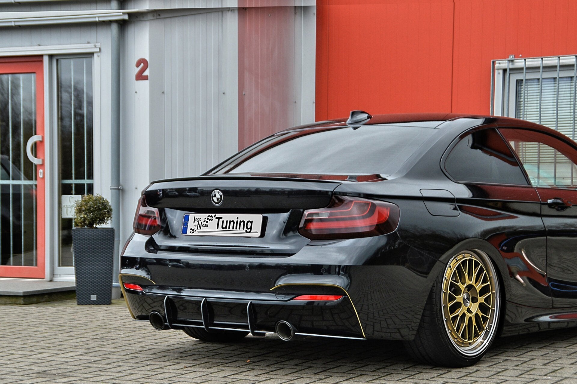 Gefräßter Heckansatz für BMW 2er F22/F23, M235i Bj.: 2013-2016 - Ingo Noak Tuning