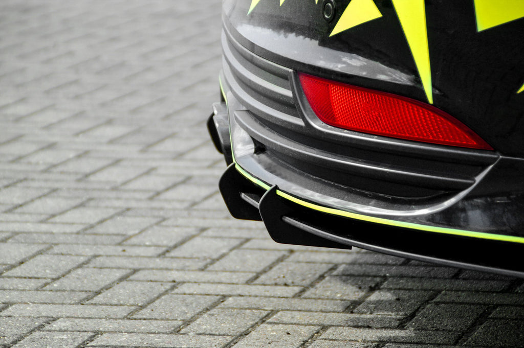 Gefräster Heckansatz V2 für Ford Focus ST DYB ab 2014-2018, Ingo Noak Tuning, aus hochwertigem Material, sichtbar im Bild