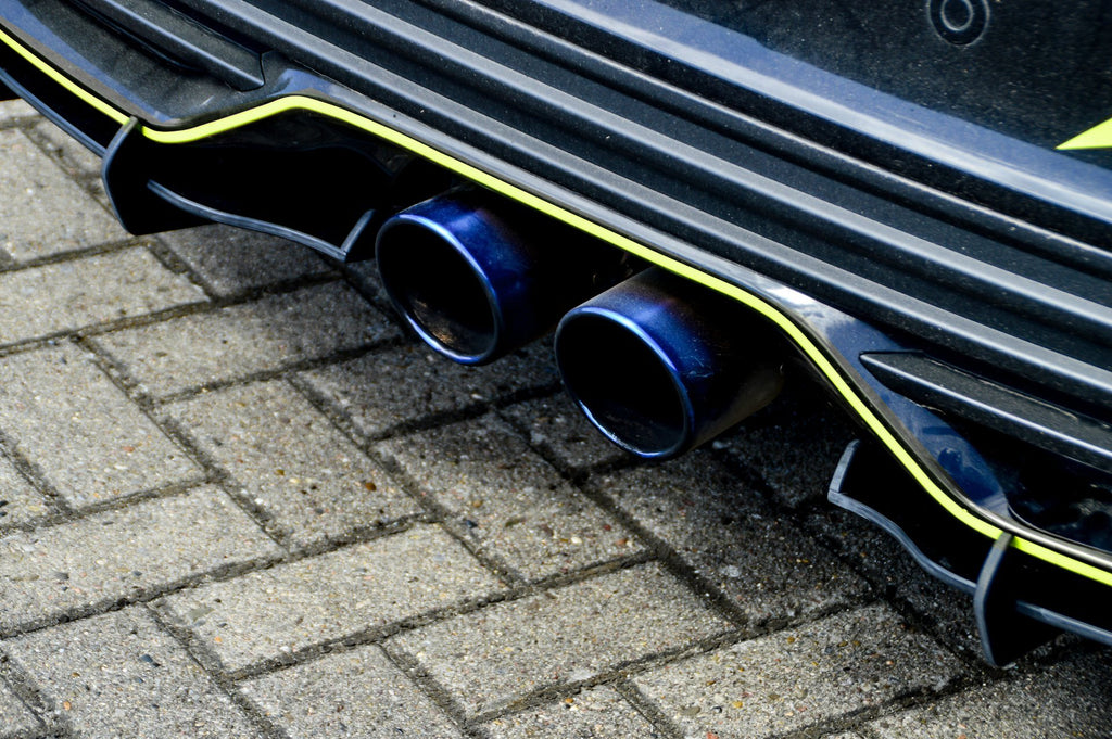 Gefräster Heckansatz V2 für Ford Focus ST DYB ab 2014-2018, in hochwertiger Verarbeitung von Ingo Noak Tuning.