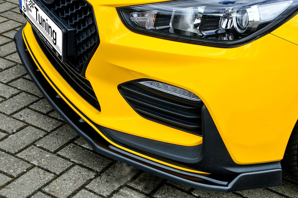 Frontspoilerlippe für Hyundai i30 N-Line Fastback ab 2017-2021, Ingo Noak Tuning, zeigt die aerodynamische Fahrzeugfront.