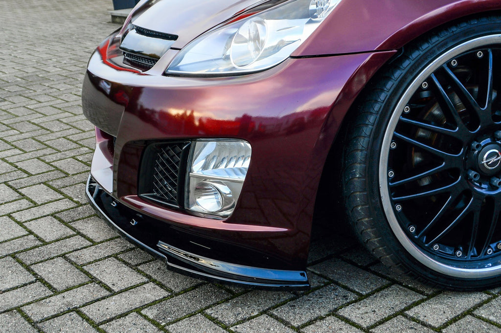 Frontspoilerlippe für Opel GT Roadster, Ingo Noak Tuning, zeigt die sportliche Aerodynamik und das Design des Frontstoßfängers