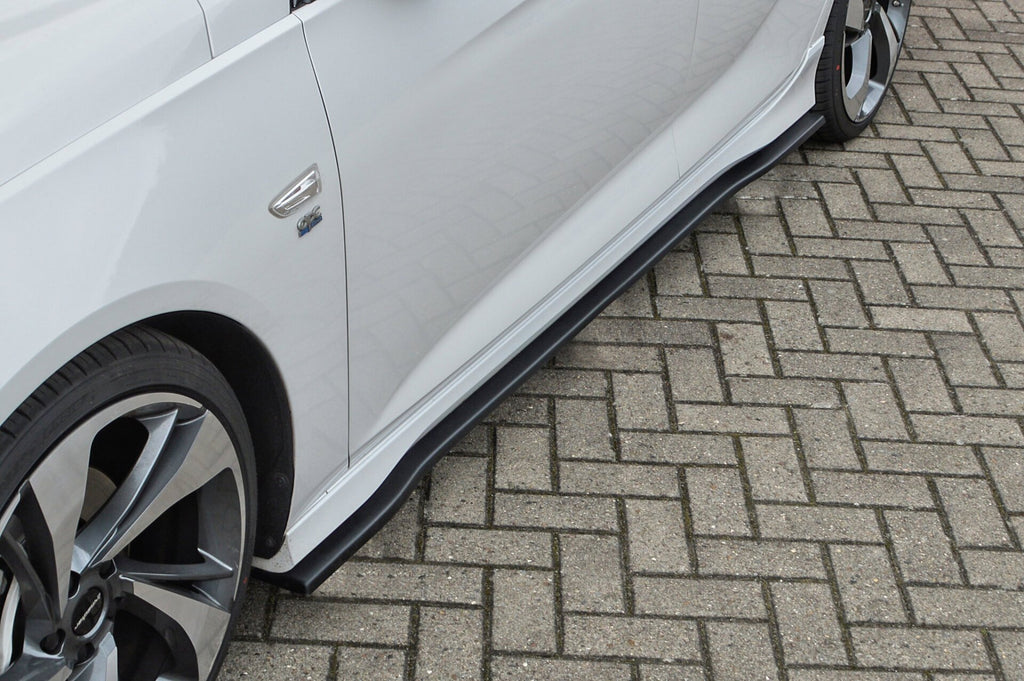 Seitenschweller für Opel Insignia B Sportstourer OPC Line ab 2017 von Ingo Noak Tuning, sichtbare Details im Bild