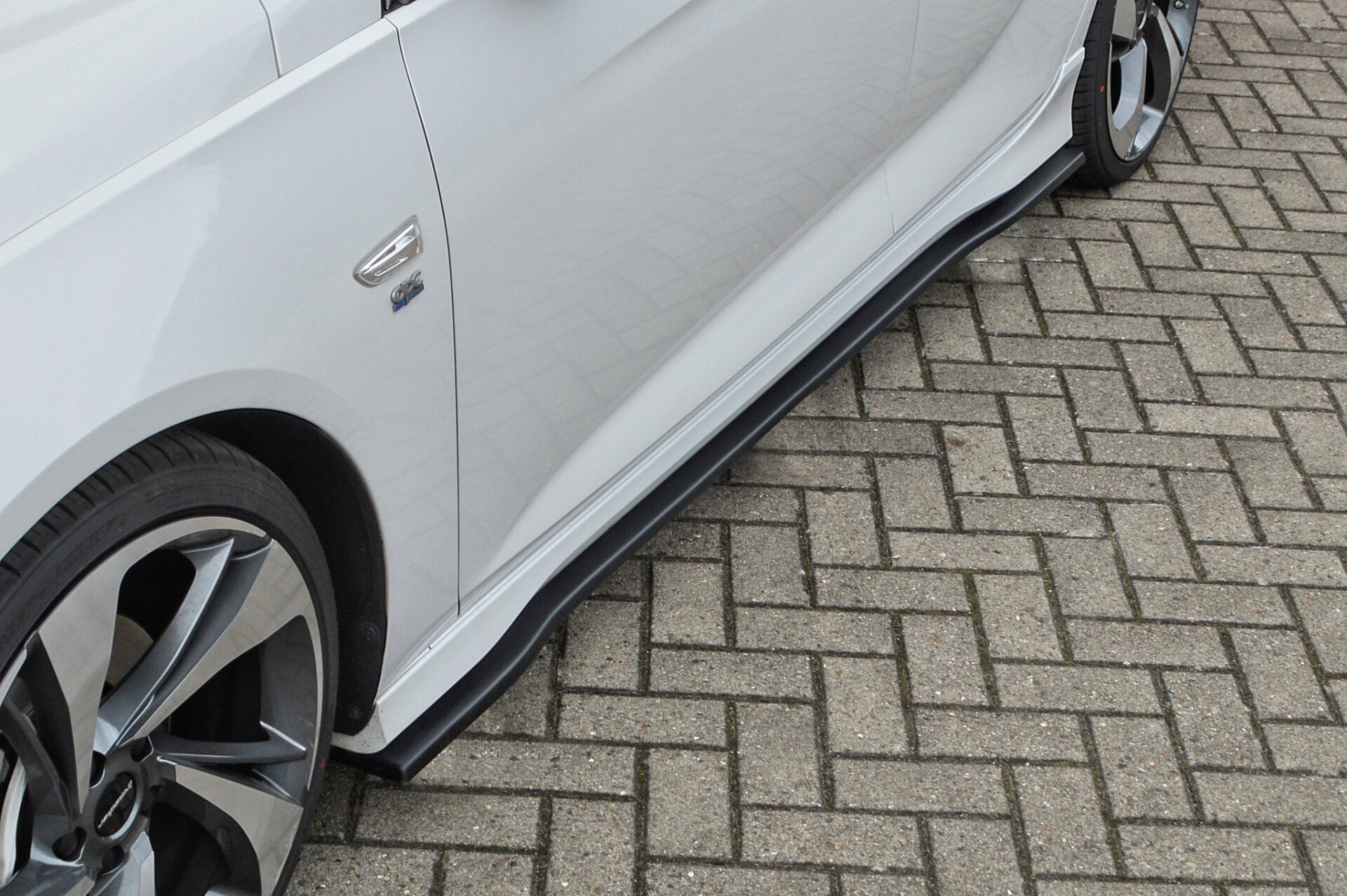 Seitenschweller für Opel Insignia B GSI ab 2017, Ingo Noak Tuning, aus hochwertigem Kunststoff, für sportliches Design