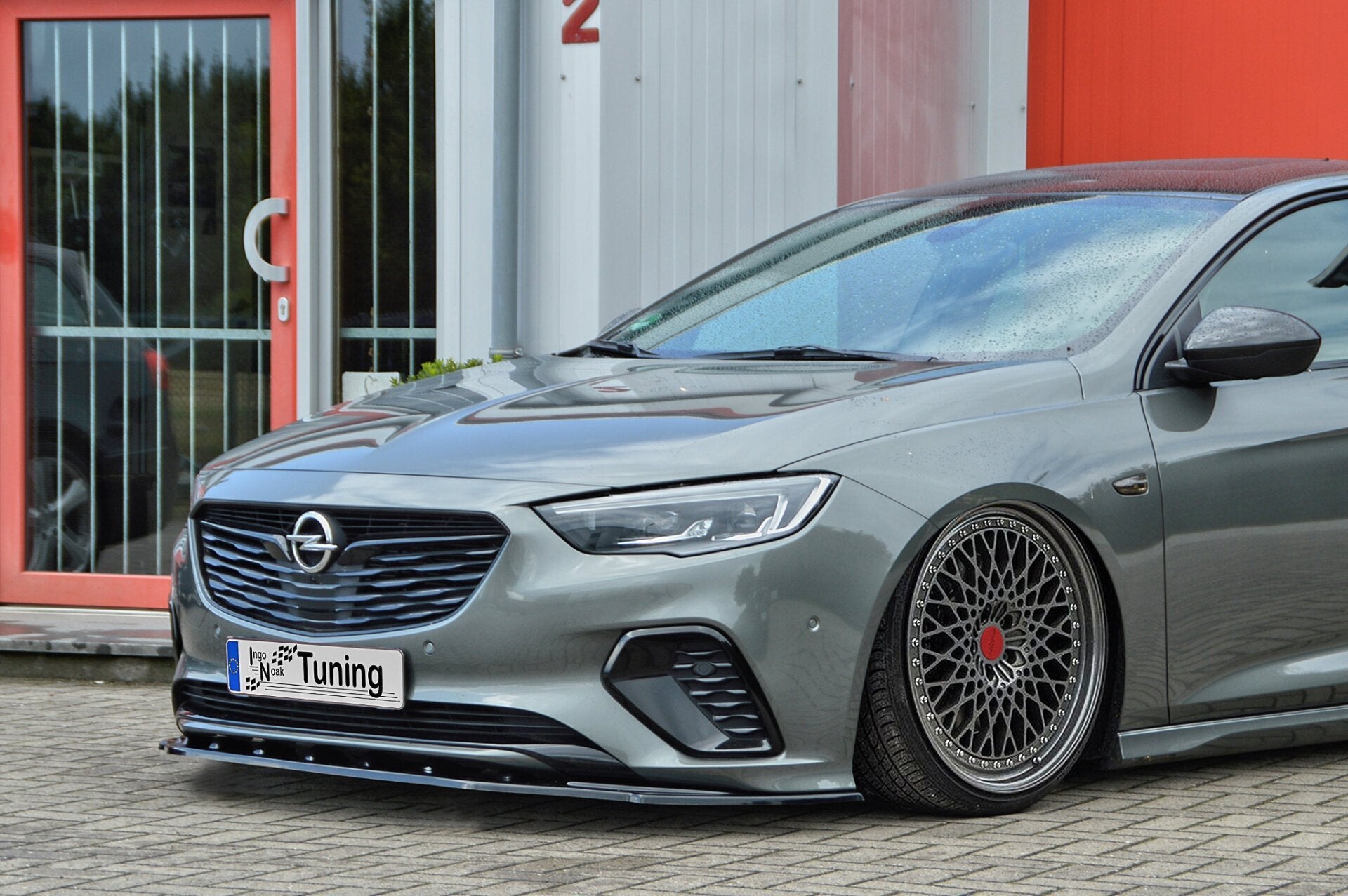 Cuplippe für Opel Insignia B GSI ab 2017, Ingo Noak Tuning, hochwertiges Autozubehör, sichtbarer Befestigungspunkt