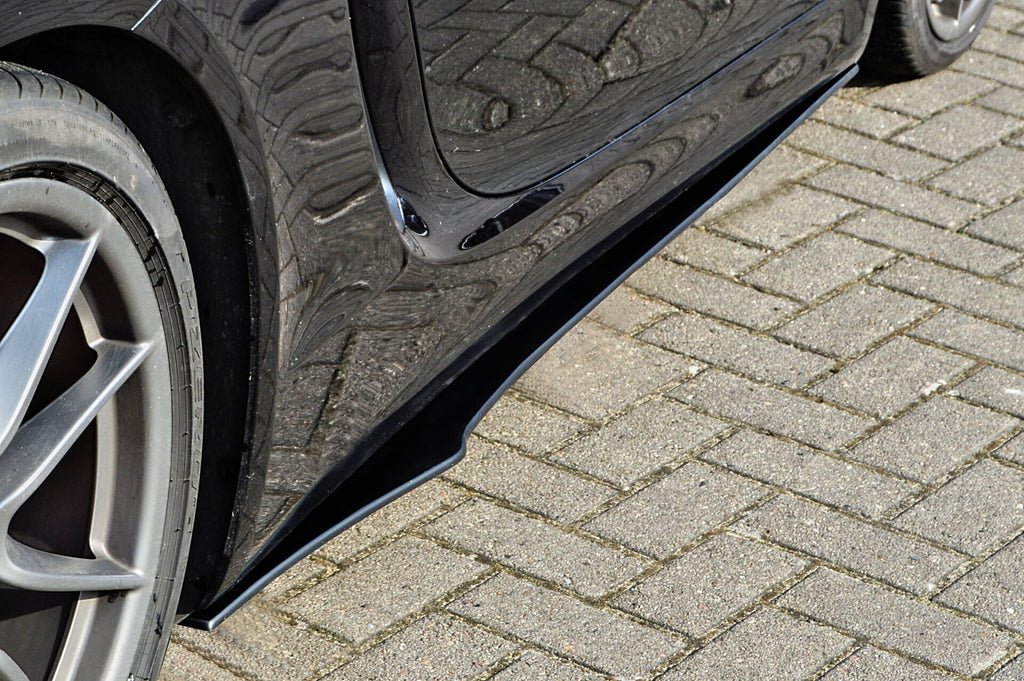 Seitenschweller im Cup2 Look für Porsche Cayman und Boxster 981, Ingo Noak Tuning, aus hochwertigem Material, detaillierte Verarbeitung.