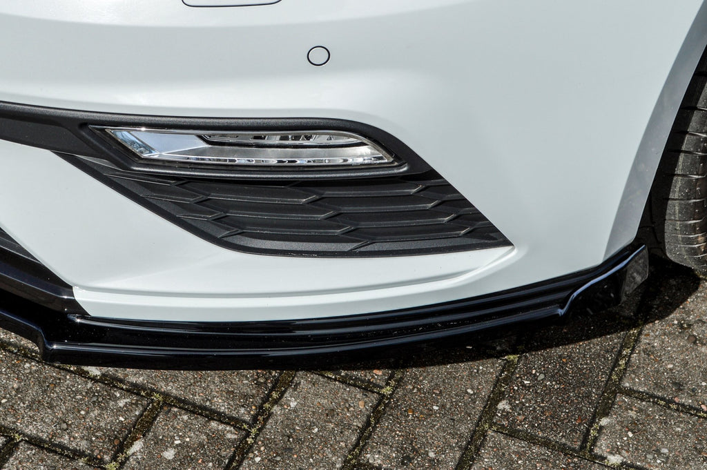Abs Frontspoilerlippe mit Wing für Seat Leon 5F Facelift FR Cupra, Ingo Noak Tuning, sichtbare Spoiler und Wing aus Kunststoff