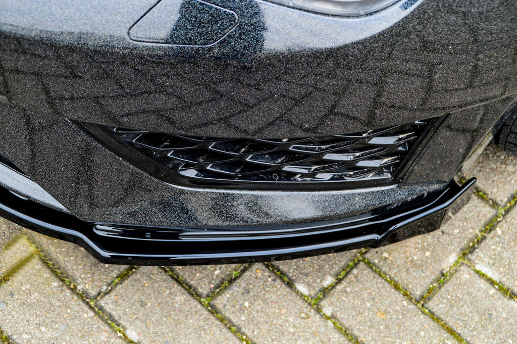 Frontspoilerlippe mit Wing für Seat Leon 5F FR und Cupra, Ingo Noak Tuning, sportliches Auto-Design, schwarze Kunststoffoptik