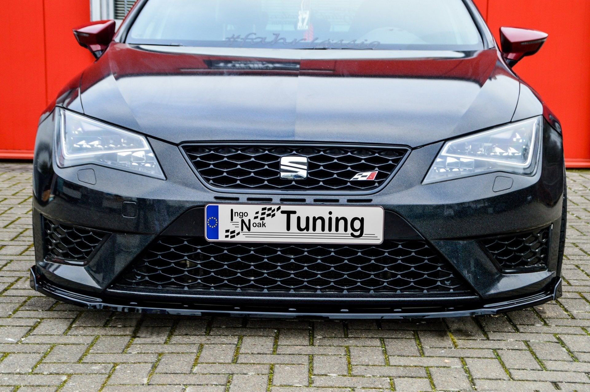 Frontspoilerlippe Phase 2 mit Wing für Seat Leon 5F FR und Cupra, Ingo Noak Tuning, sportliches Automobildesign