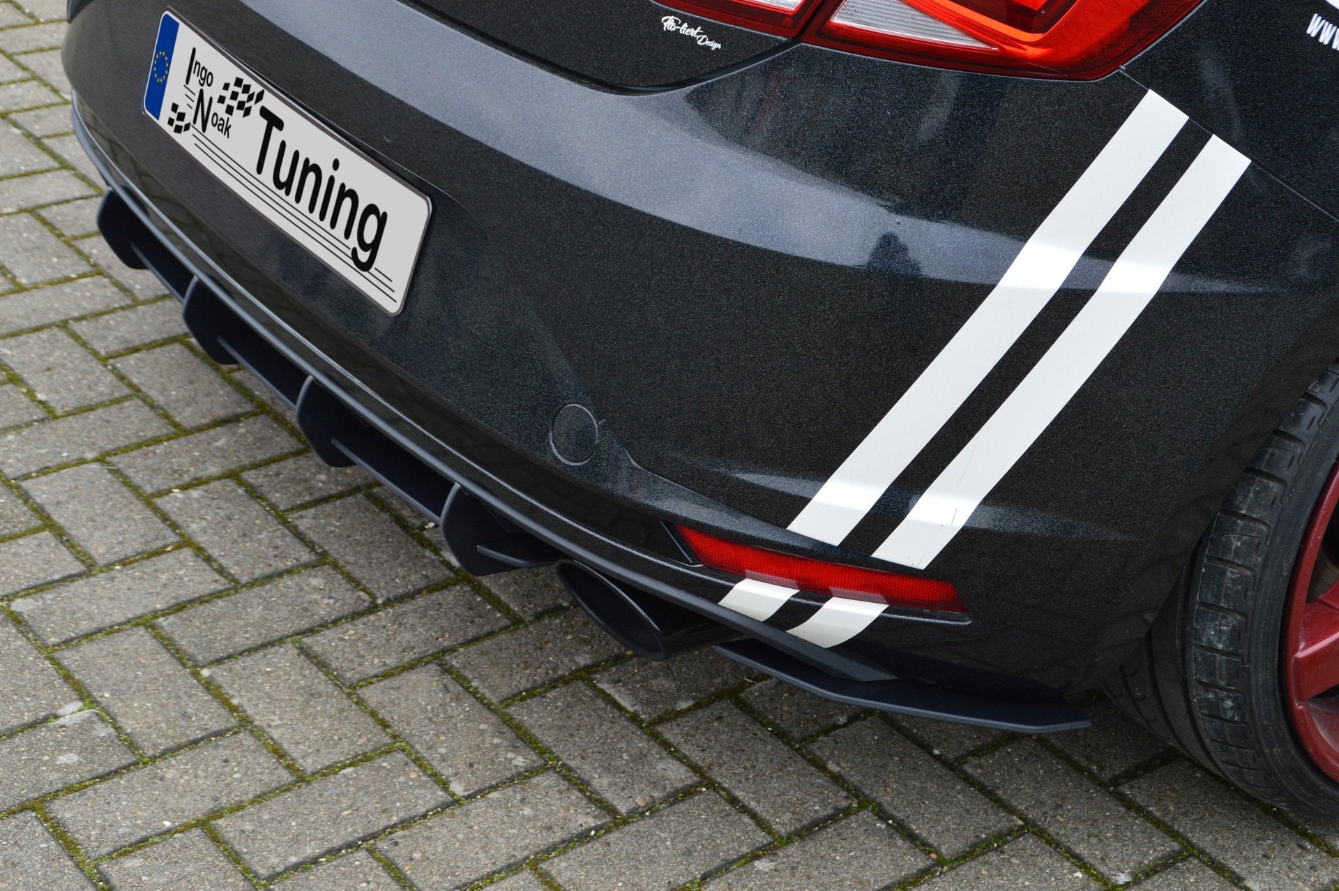 Gefräster Heckansatz mit Finnen für Seat Leon 5F Cupra, in hochwertiger Verarbeitung von Ingo Noak Tuning