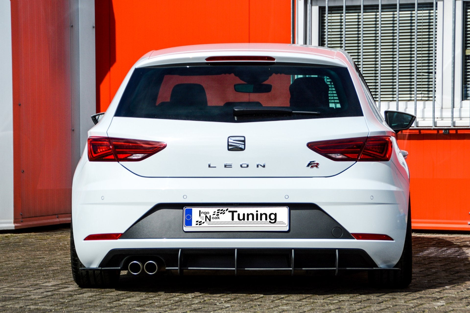 Gefräster Heckansatz mit Finnen für Seat Leon 5F FR, Ingo Noak Tuning, aerodynamisches Auto-Body-Upgrade