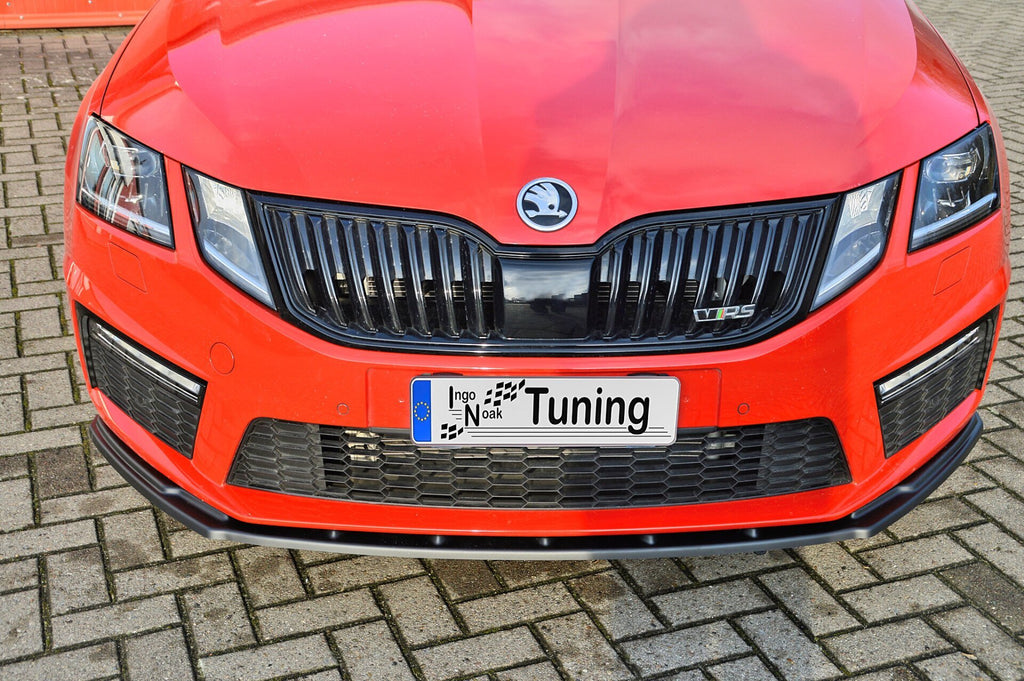 Frontspoilerlippe für Skoda Octavia RS 5E, Ingo Noak Tuning, aus Kunststoff, zeigt die aerodynamische Fahrzeugfront.
