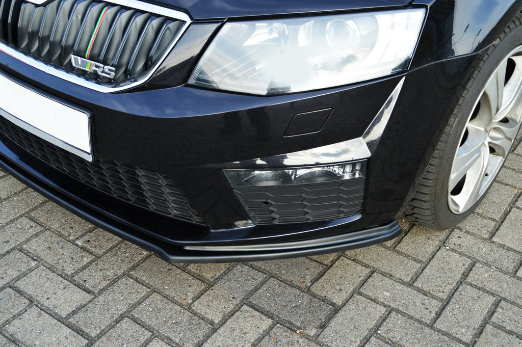 Ingo Noak Tuning Bodykit für Skoda Octavia RS 5E, 2012-2016, mit Stoßstangen und Seitenschwellern, auf dem Auto montiert