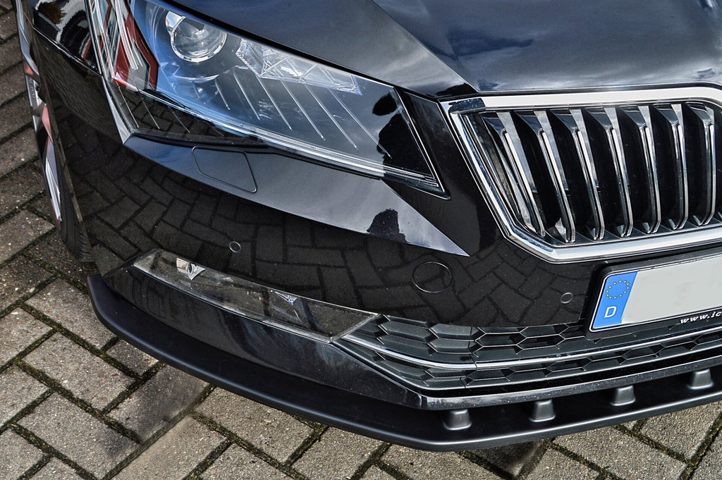 Frontspoilerlippe für Skoda Superb 3V ab 2015, Ingo Noak Tuning, zeigt die aerodynamische Fahrzeugfrontverkleidung