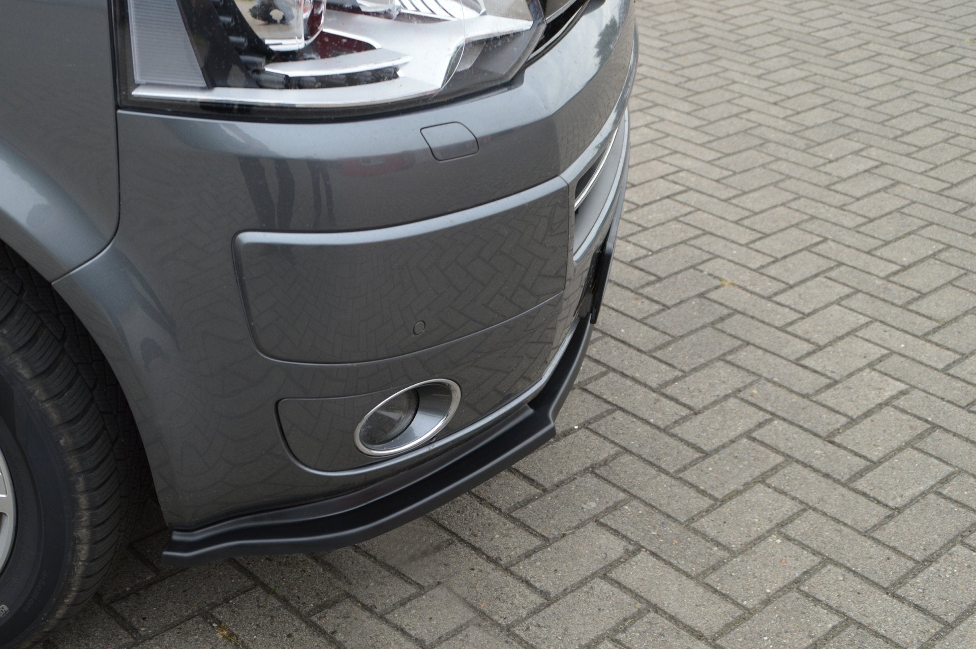 Cup Frontspoilerlippe für VW Bus T5 Facelift