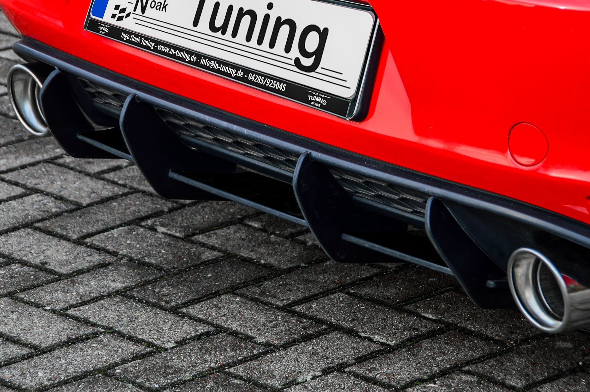 Gefräster Heckansatz mit Finnen V2 für VW Golf 7 GTI und GTD, Ingo Noak Tuning, aus hochwertigem Material.