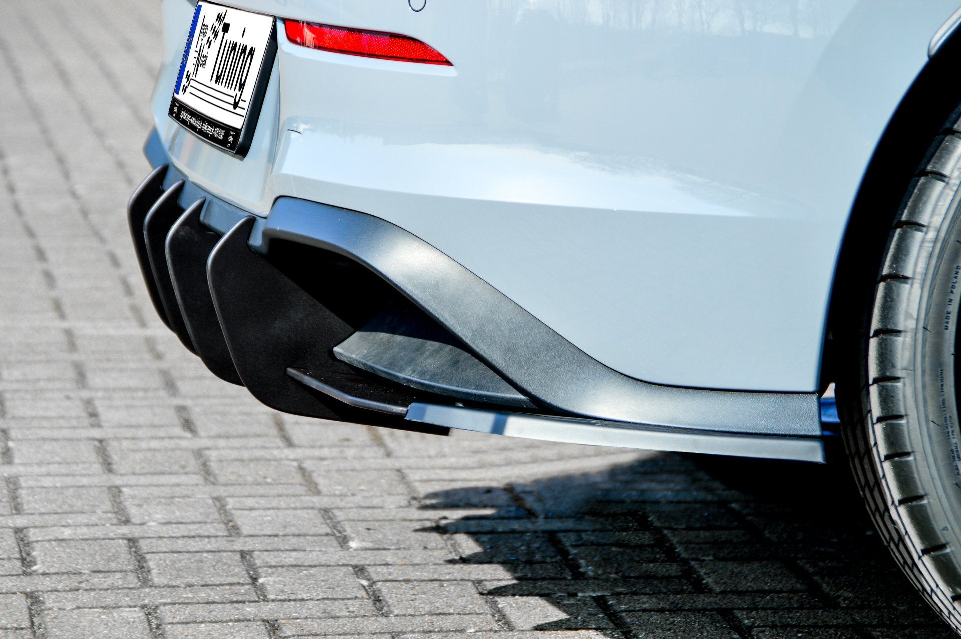 Gefräster Heckansatz mit Seitenteilen für VW Golf 8 GTD