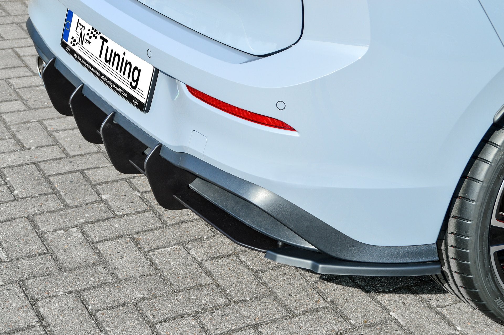 Gefräster Heckansatz mit Seitenteilen für VW Golf 8 GTD