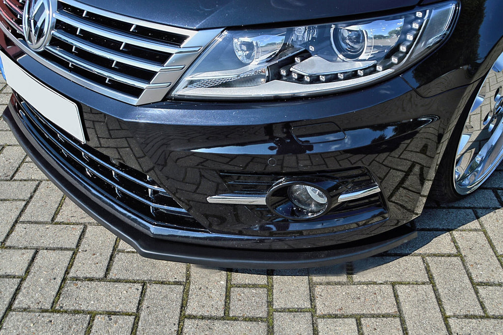 Frontspoilerlippe für VW Passat CC R-Line von Ingo Noak Tuning, zeigt die sportliche Verkleidung aus Kunststoff