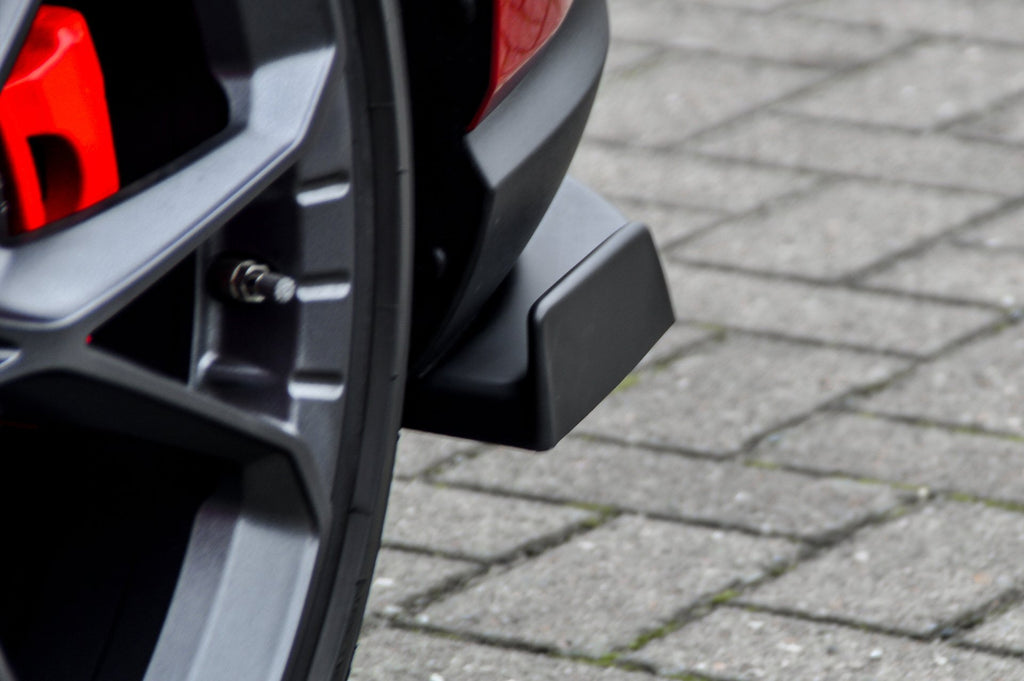 Seitenteile mit Wing für Hyundai i30N, Heckansatz aus Kunststoff, von Ingo Noak Tuning, sichtbare aerodynamische Fahrzeugteile