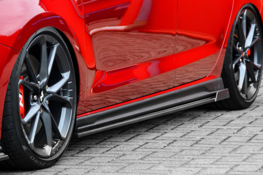 Seitenschweller mit Wing hinten für Hyundai i30N Facelift, Ingo Noak Tuning, schwarze Kunststoff-Optik, aerodynamisches Design