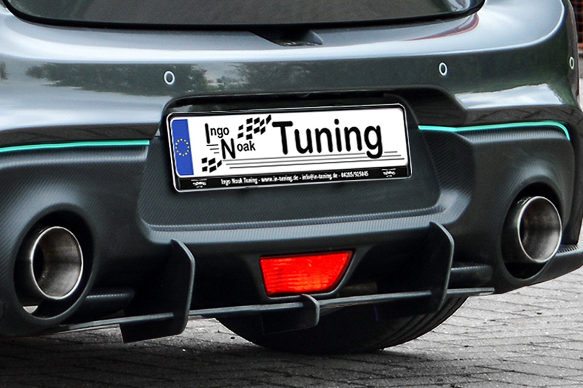 Gefräster Heckansatz mit Finnen für Suzuki Swift Sport RZ/AZ, Ingo Noak Tuning, sichtbar auf dem Fahrzeug.