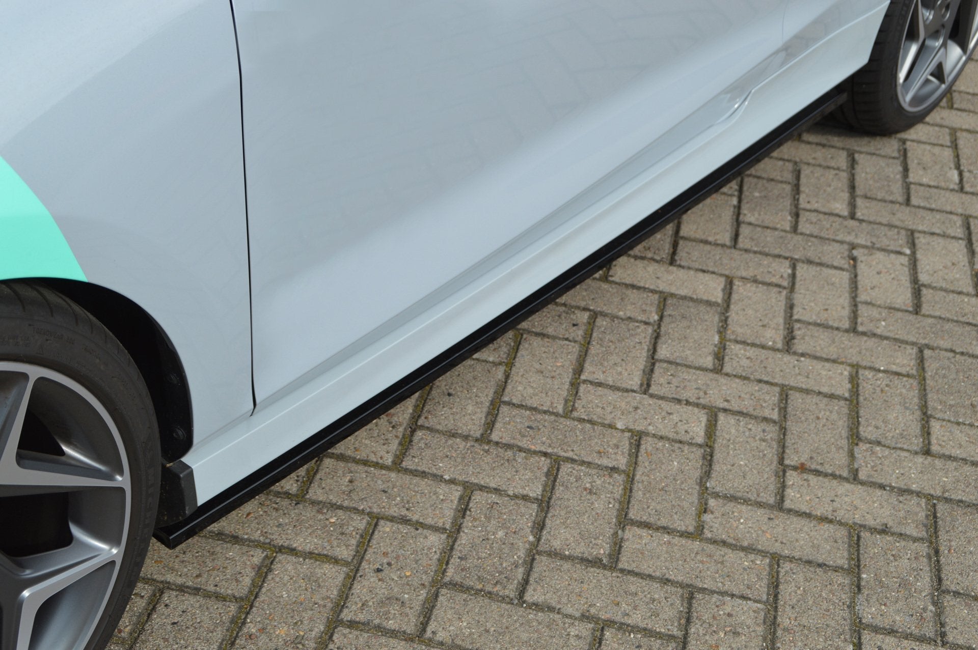 CUP4 Seitenschweller für Ford Fiesta ST MK8 JHH