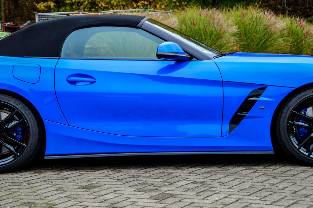 Seitenschweller für BMW Z4 G29 M-Paket von Ingo Noak Tuning, hochwertige Karosserie-Designs, schwarze Oberfläche