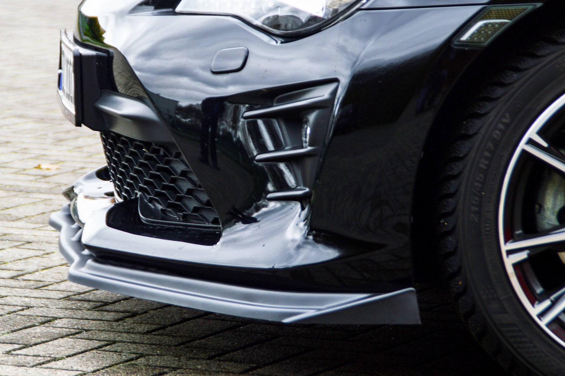 Cup Frontspoilerlippe mit Wing für Toyota GT86 Facelift