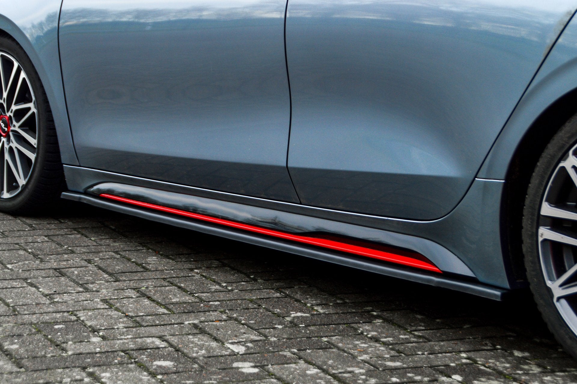 Seitenschweller für Proceed GT und GT-Line, Ingo Noak Tuning, passend für Modelle ab 2018, aus langlebigem Material
