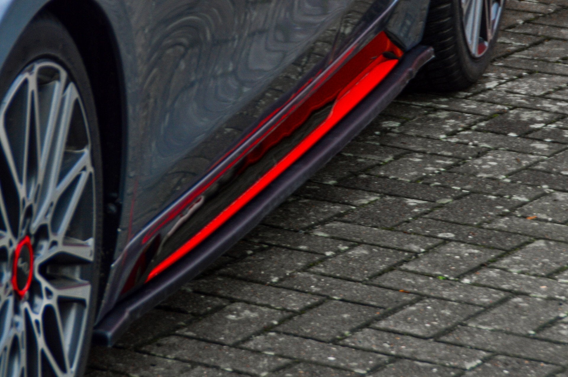 Seitenschweller für Proceed GT und GT-Line, Ingo Noak Tuning, passend für Modelle ab 2018, aus langlebigem Material, sichtbar auf dem Bild