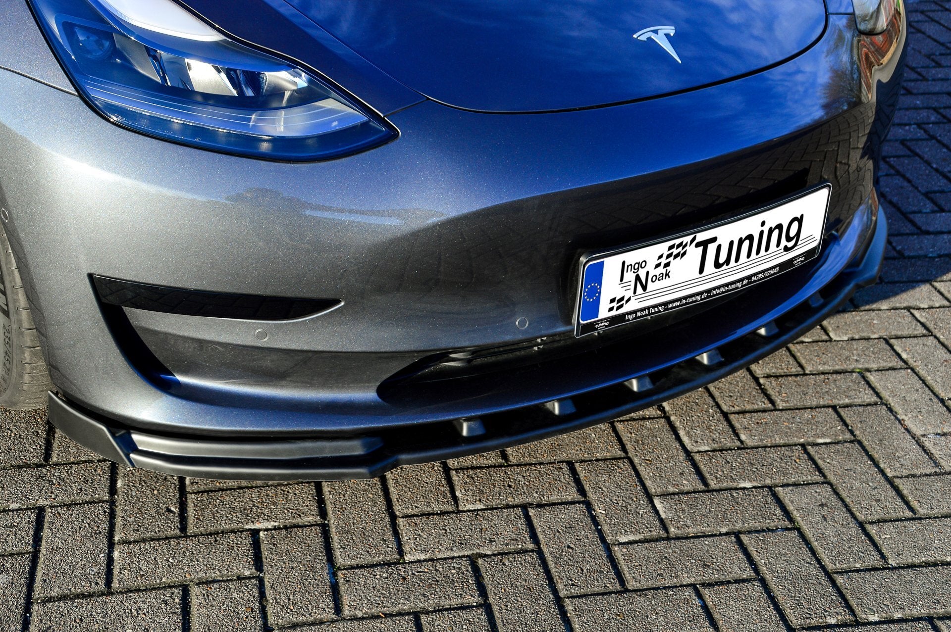 CUP Frontspoilerlippe mit Wings für Tesla Model 3 ab Bj. 2017-