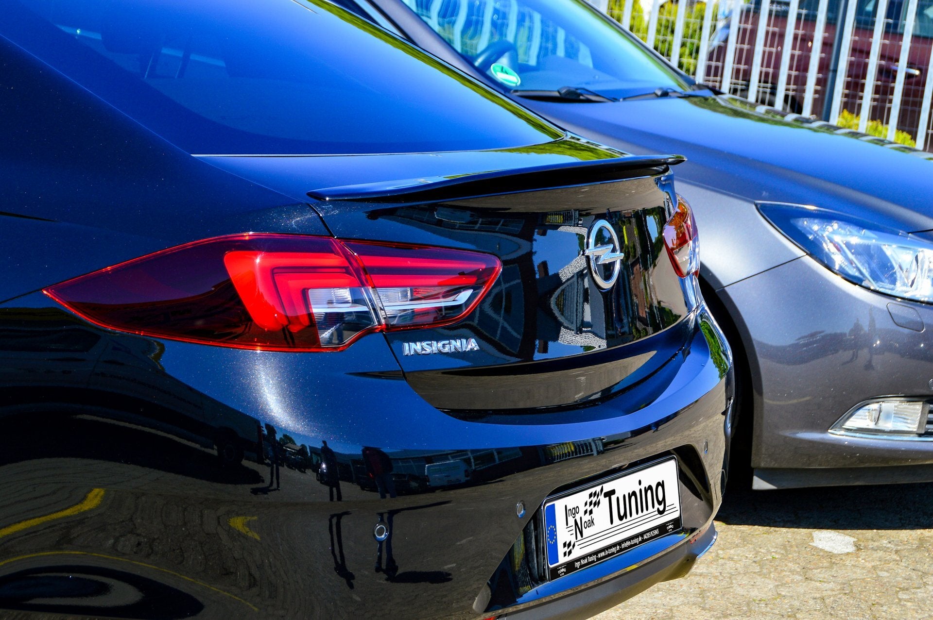 Heckklappenspoiler Ducktail für Opel Insignia B Grandsport, schwarz, aus Carbon, von Ingo Noak Tuning, auf Fahrzeug montiert