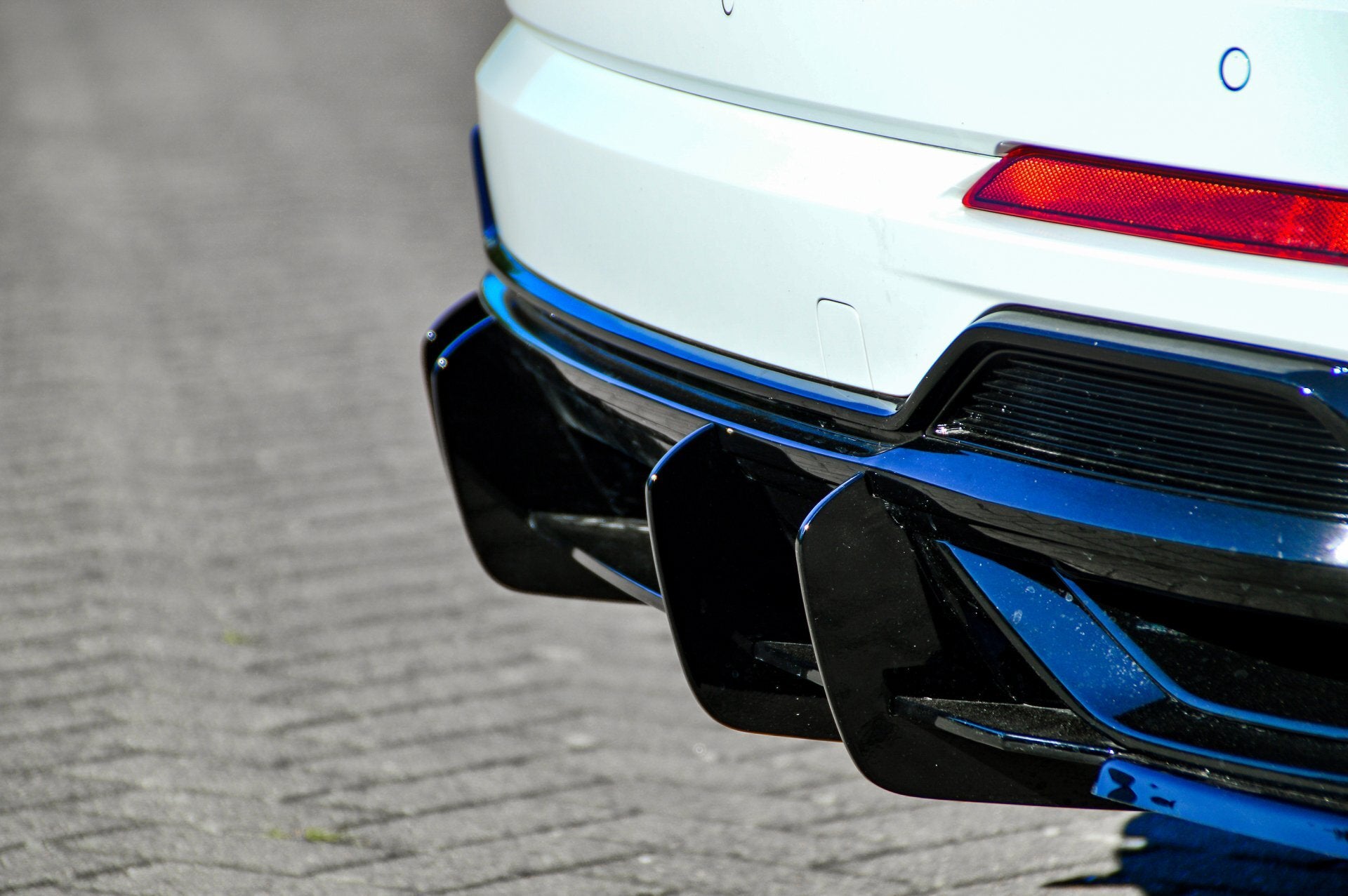 Gefräster Heckansatz mit Finnen für Audi Q3 F3 mit S-Line