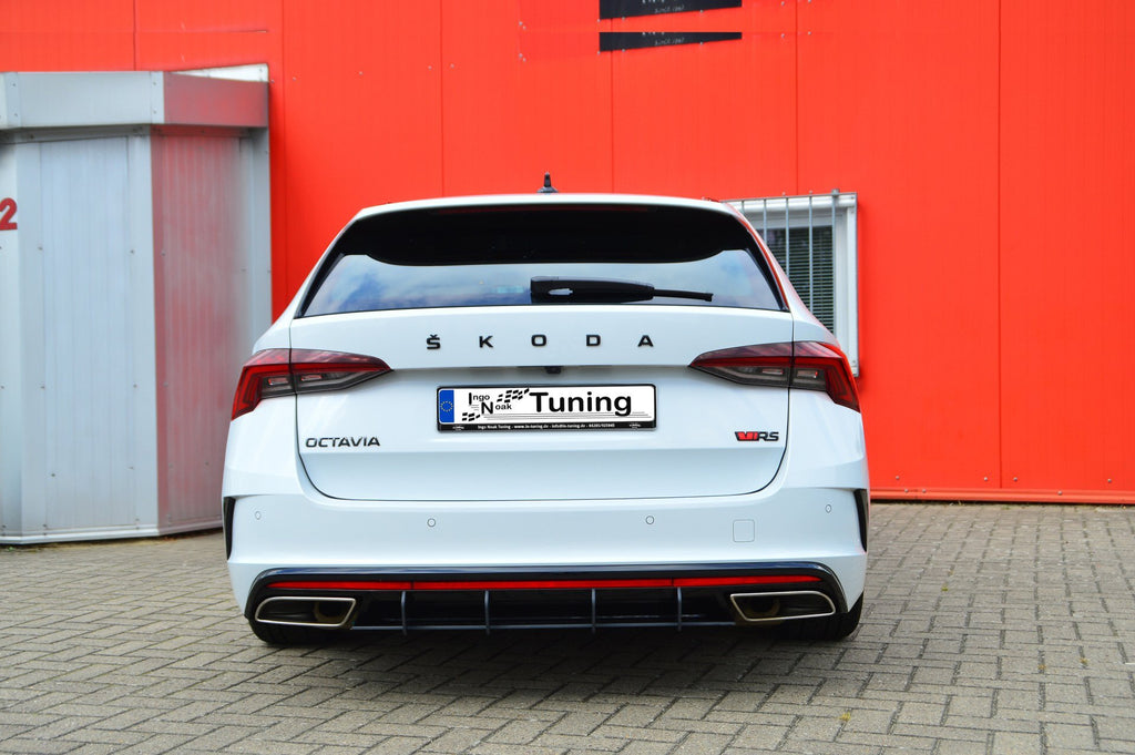 Heckansatz aus ABS für Skoda Octavia RS NX ab 2020, schwarzes Tuning-Teil von Ingo Noak Tuning, sichtbare passgenaue Montage