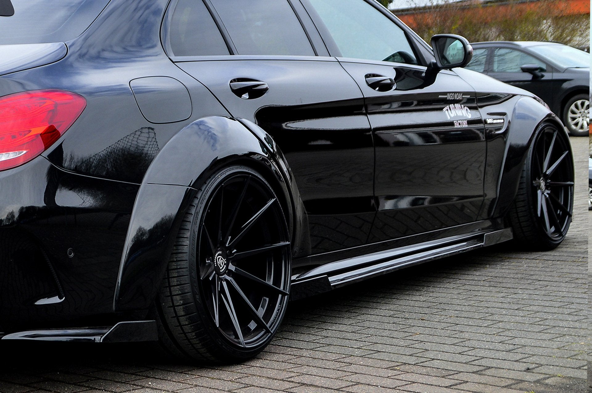Widebodykit Radläufe für Mercedes C-Klasse W205 C63AMG+S Limousine