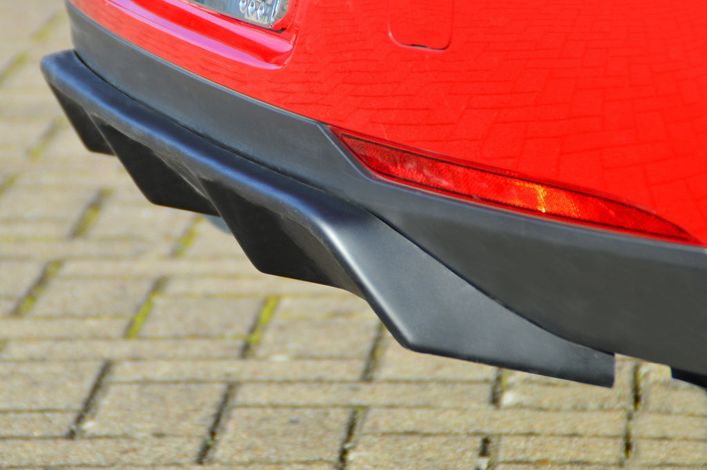 Heckdiffusor aus ABS für Opel Astra K Facelift 5-Türer, in schwarzem Design, von Ingo Noak Tuning, passend für Astra K.