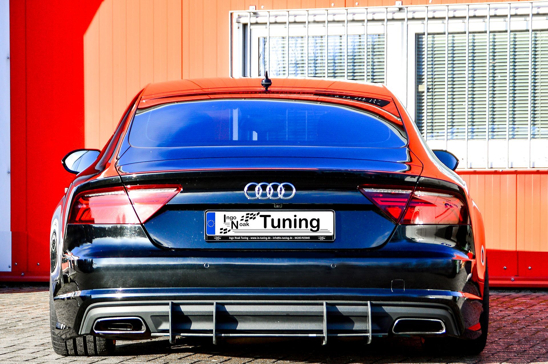 Gefräster Heckansatz aus ABS für Audi A7 C7 4G von Ingo Noak Tuning, zeigt das elegante, aerodynamische Design des Heckstoßfängers