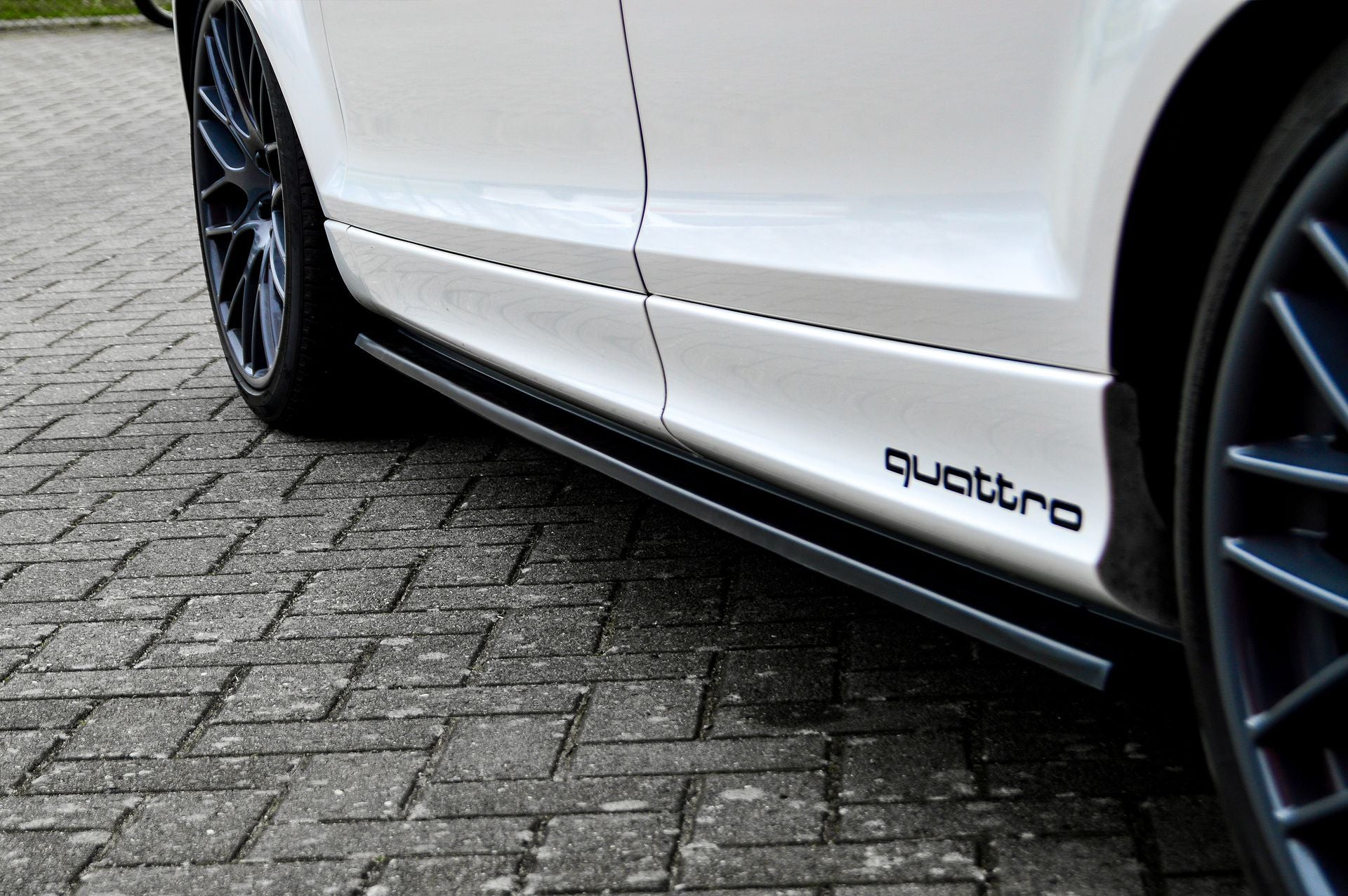 Cup Seitenschweller Satz für Audi Q7 4L mit S-Line aus ABS