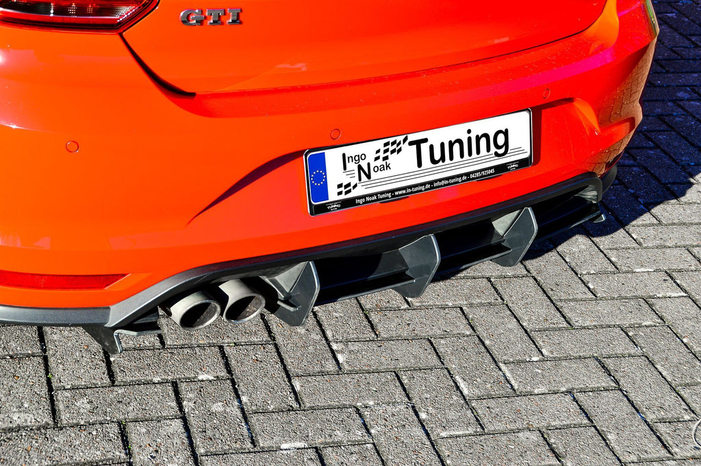 Gefräster Heckansatz für VW Polo GTI 6C von Ingo Noak Tuning, detailreiche Lackierung und aerodynamisches Design sichtbar
