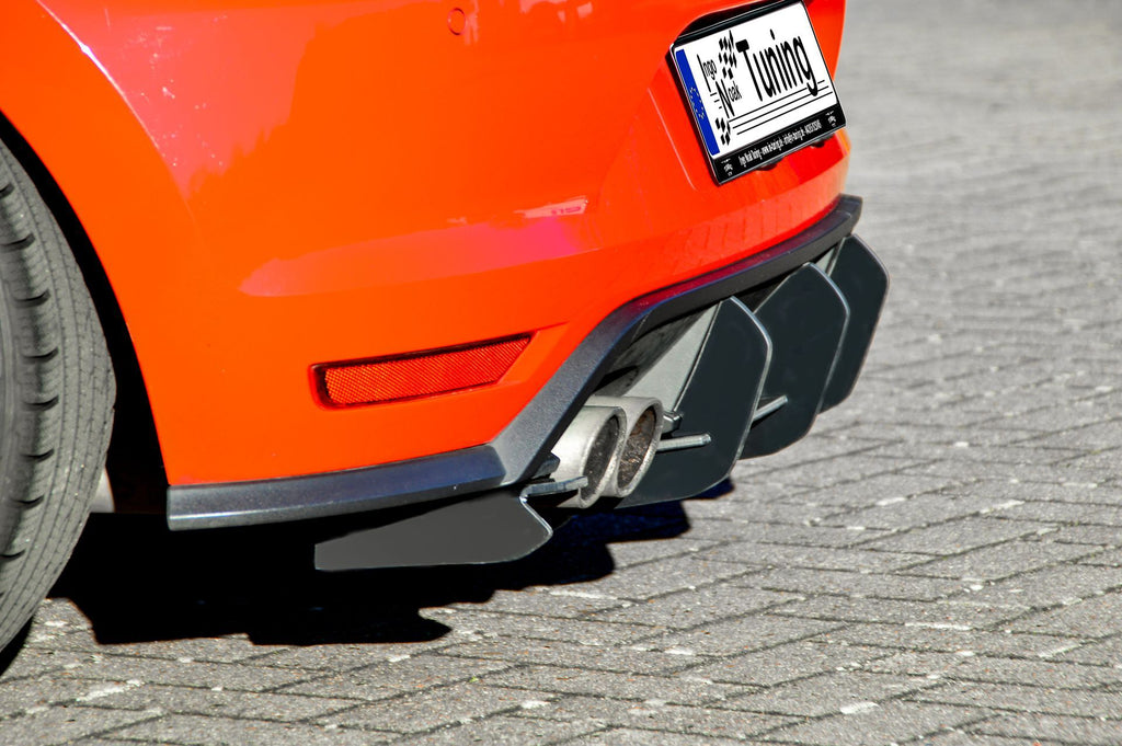 Gefräster Heckansatz für VW Polo GTI 6C von Ingo Noak Tuning, zeigt detaillierten Heckstoßstangen-Aufsatz