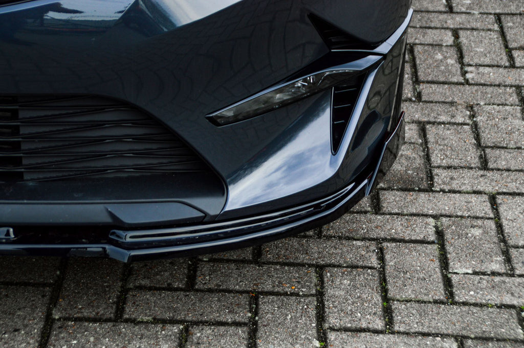 Vorderer Spoilerlippe mit Wings für Kia Ceed CD ab 2021, Ingo Noak Tuning, aerodynamisches Autozubehör, sichtbar auf dem Bild