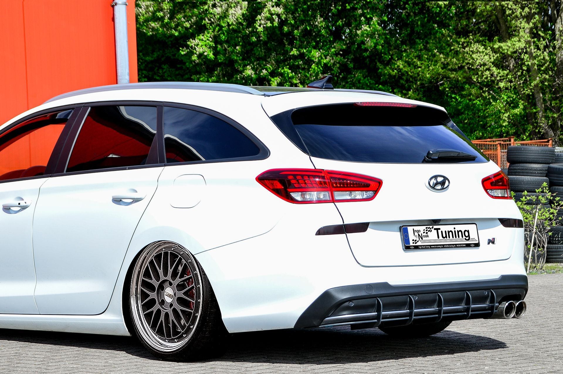 Racing-Heckansatz für Hyundai i30 N-Line Kombi ab 2021, Ingo Noak Tuning, sichtbarer Heckspoiler und sportliches Design