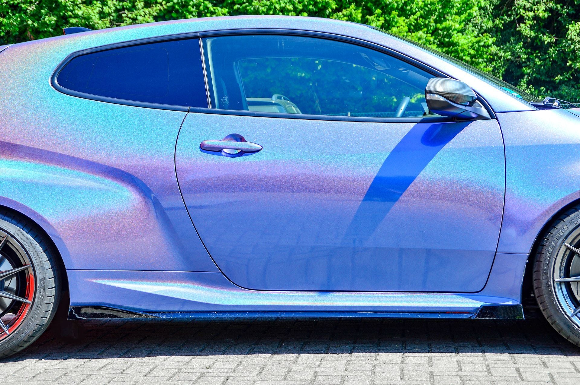 Seitenschweller mit Wings vorne und hinten für Toyota Yaris GR