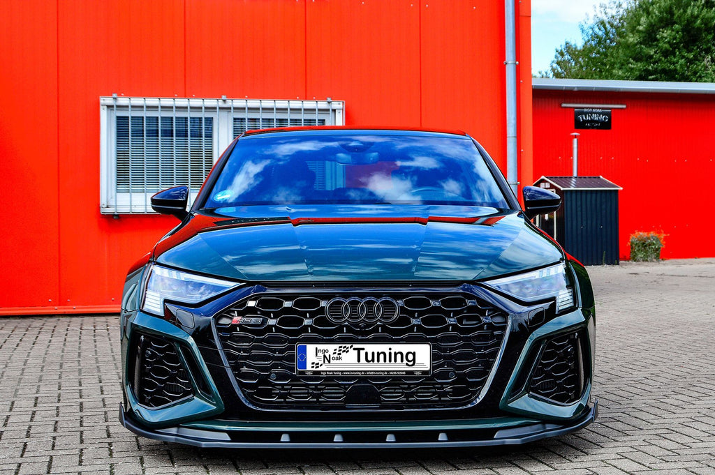Frontspoilerlippe mit Wings für Audi RS3 8Y 2020- von Ingo Noak Tuning, zeigt die aerodynamische Tuning-Optik