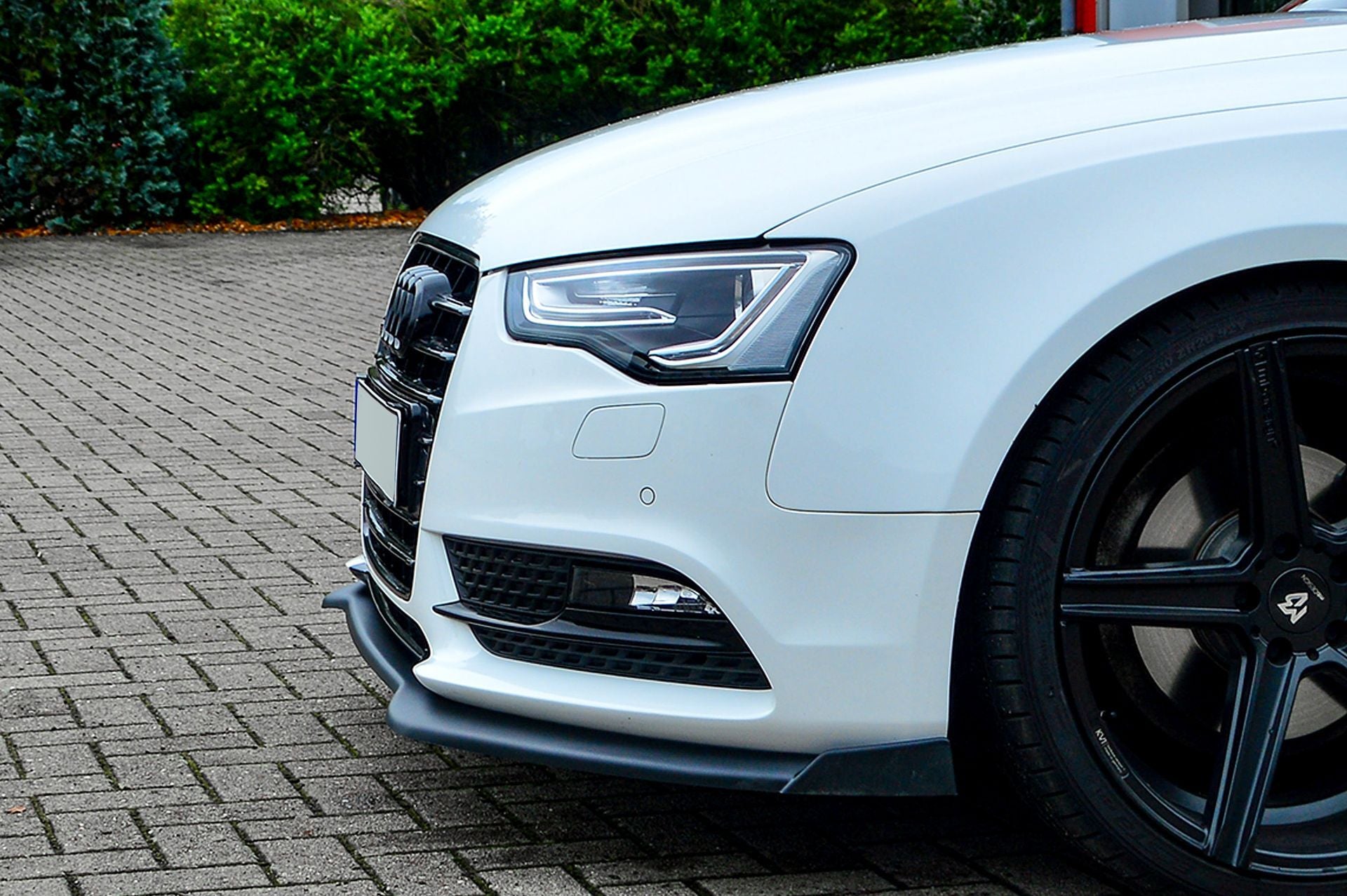 Cup Frontspoilerlippe mit Wings für Audi A5 B8 Facelift Bj. 2011-2016