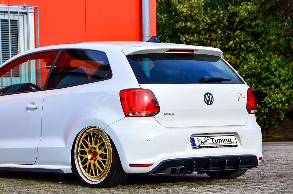 Gefräster Heckansatz für VW Polo GTI 6R von Ingo Noak Tuning, aus hochwertigem Material, zeigt das fertig montierte Teil.