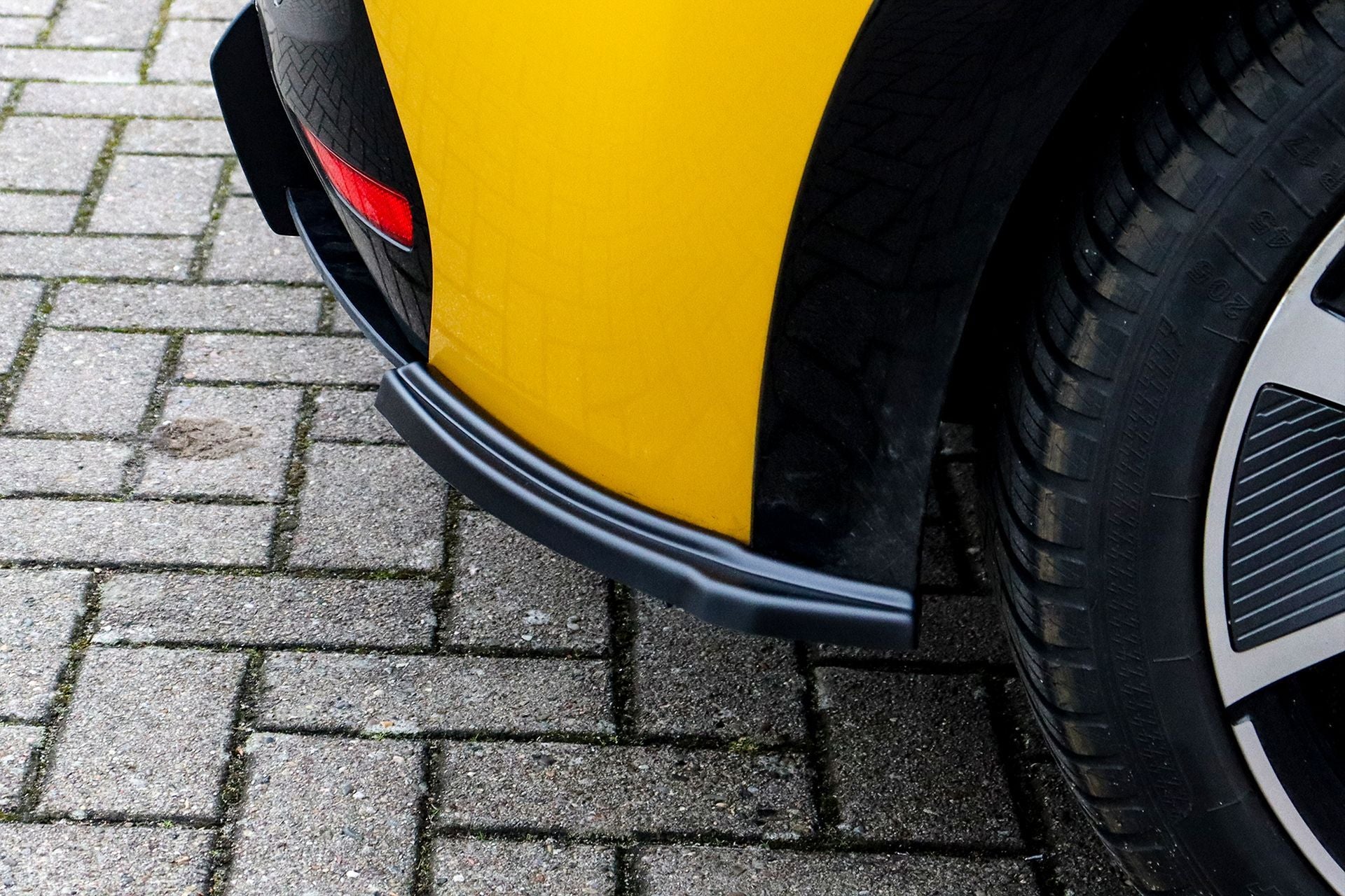 Heckansatz Seitenteile aus ABS für Peugeot 208II e208 GT+GT-Line